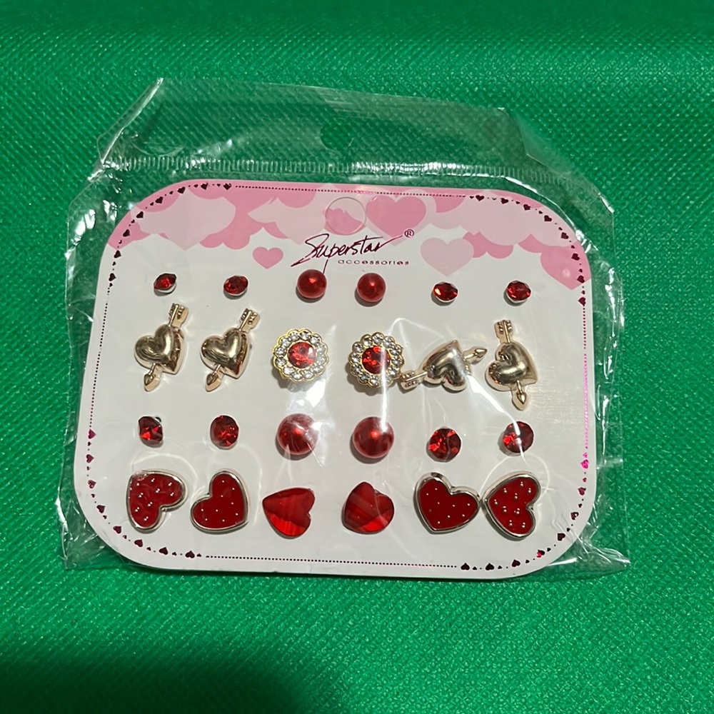 12 pack of earrings
